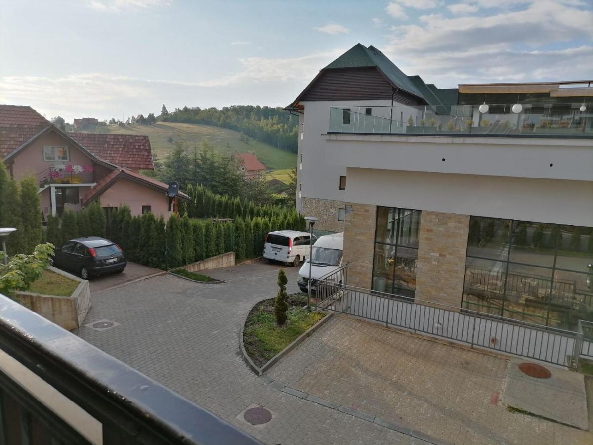Andela Zlatiborski Konaci * Zlatibor